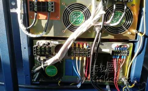 充電箱和放電箱的連接線(xiàn)